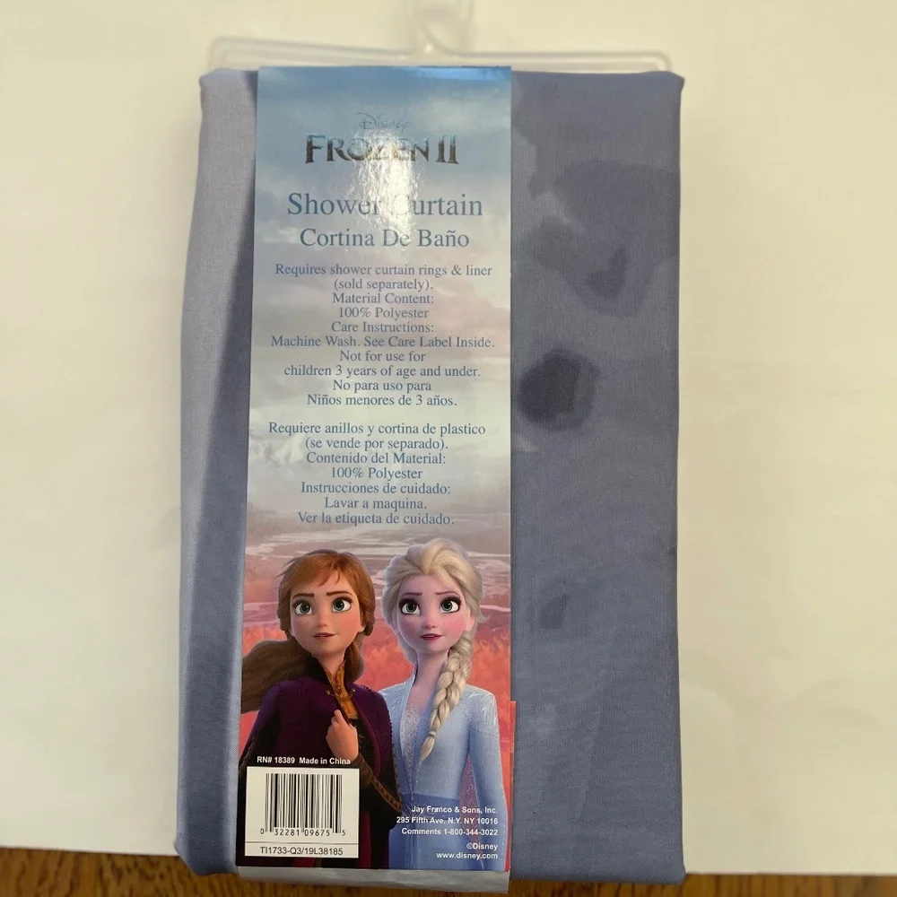 Disney Frozen II Elsa and Anna 72 x 72 Kids Fabric Shower Bathtub Curtain NEW